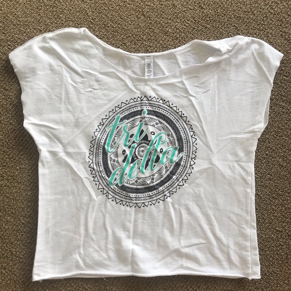 Tri delta cut off t-shirt